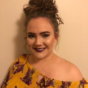 Meet your Posher, Michaela